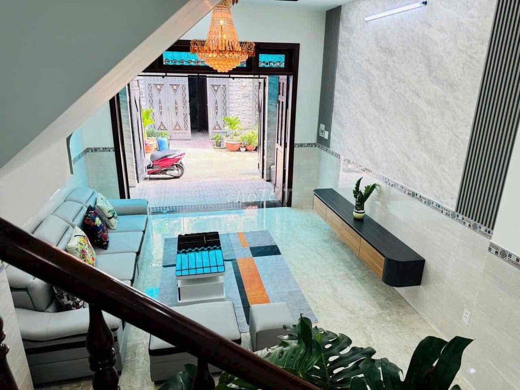 nhà bán trệt 2 lầu sân thượng, tại q12 sát bên undp thạnh xuân cũ - Ảnh 2
