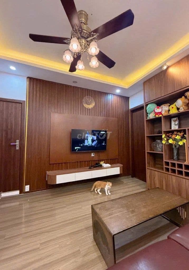 BÁN GẤP NHÀ TẬP THỂ KHUẤT DUY TIẾN 55M, 2 NGỦ, CHÀO 3.98 TỶ. Ô TÔ ĐỖ
