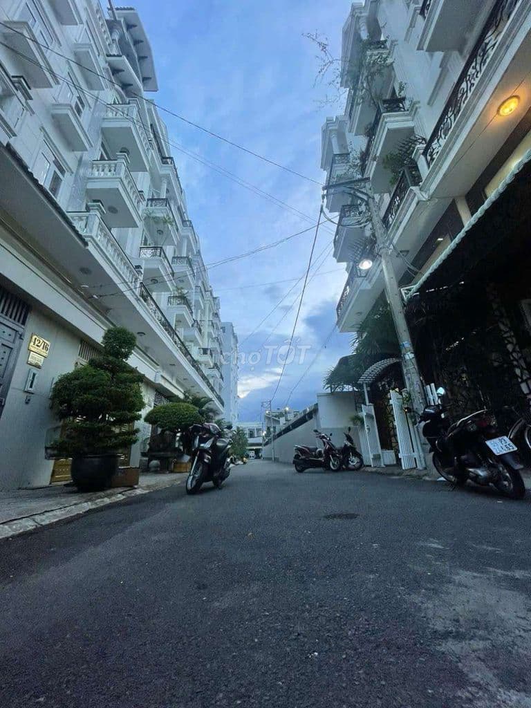 Bán đất phân lô khu đường Phạm Văn Bạch, giá từ 2 tỷ đến 15 tỷ, HXH