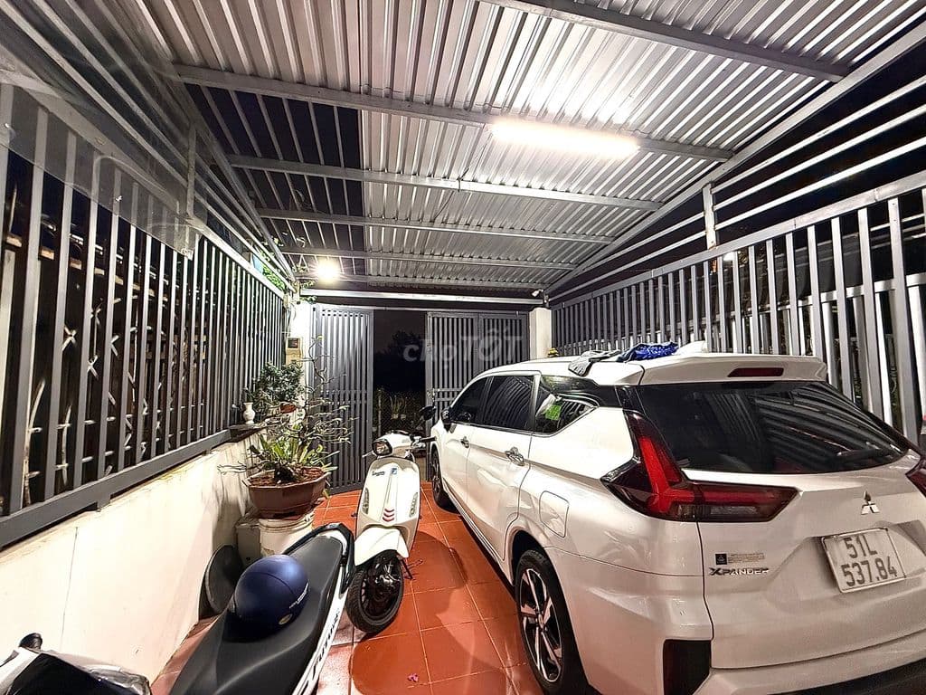 BÁN NHÀ TRƯỜNG THỌ 100M² – KẾT CẤU 2 TẦNG – ĐÓN SÓNG VÀNH ĐAI 2 KHỦNG