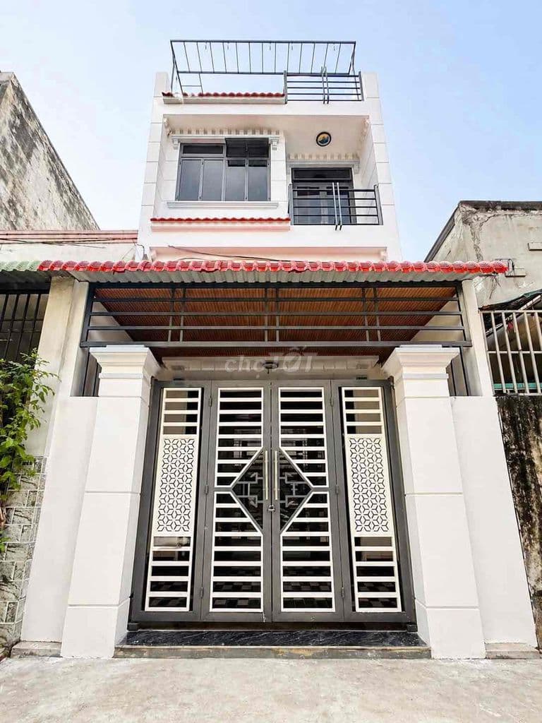 SÁT NGÃ 4 TÔ KÝ - 4.5 x 16m NHÀ 3 TẦNG HẺM 5m XE HƠI FULL NỘI THẤT