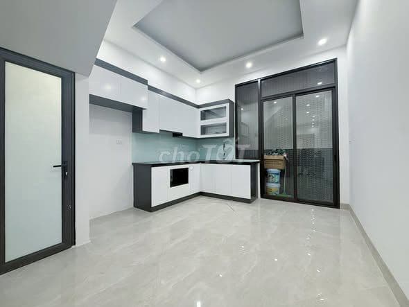 bán nhà 5 tầng Trần Khát Chân gần ô tô - Ảnh 2