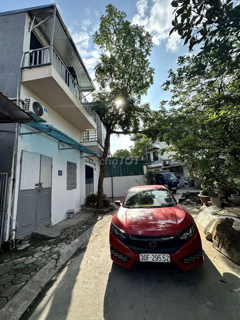 Nhà đẹp nguyên căn Nguyễn Văn Cừ - 2.5 tầng ô tô đỗ cửa - Ảnh 3