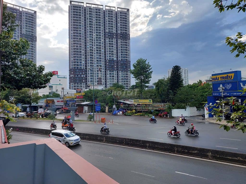 BÁN HOẶC CHO THUÊ NHÀ MẶT TIỀN PHẠM VĂN ĐỒNG, HCM - Ảnh 3