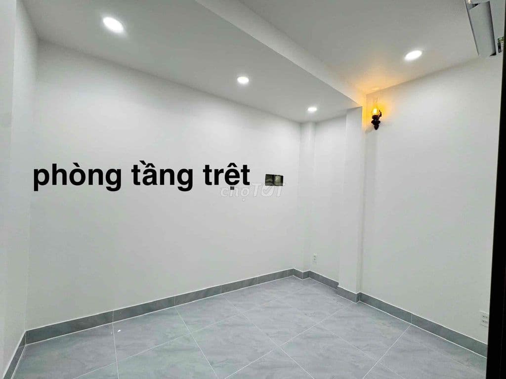 Nhà 3 phòng ngủ , 3vs . Có phòng tầng trệt cho người lớn tuổi. - Ảnh 2