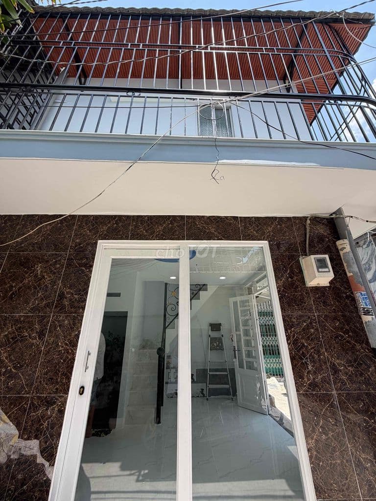 Nhà hẻm 18 đường số 31 TK Q7 dt 4x4,2m trệt lầu 2wc hẻm xe hơi tới nhà - Ảnh 2