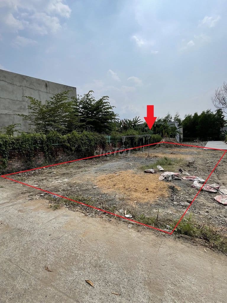 Chủ NGỘP bán lô đất 1 sẹc QL22 800TR ngay bệnh viện Củ Chi 130m2 SHR