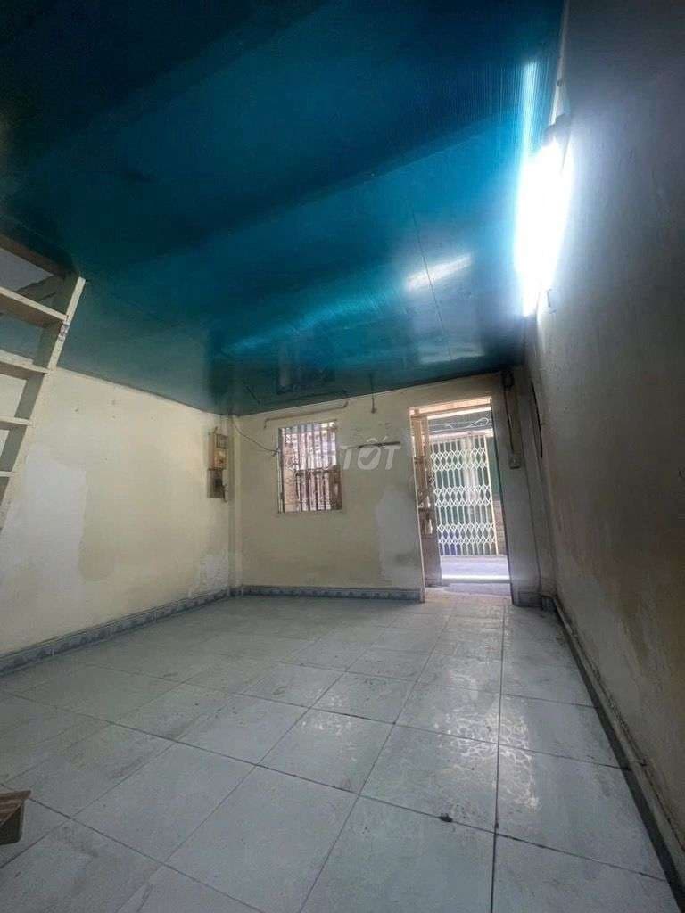 KẾ BÊN THỦ THIÊM - LÔ GÓC 2 TẦNG- DT 20M² SỔ A4 - CHỈ 3.x T.Ỷ.