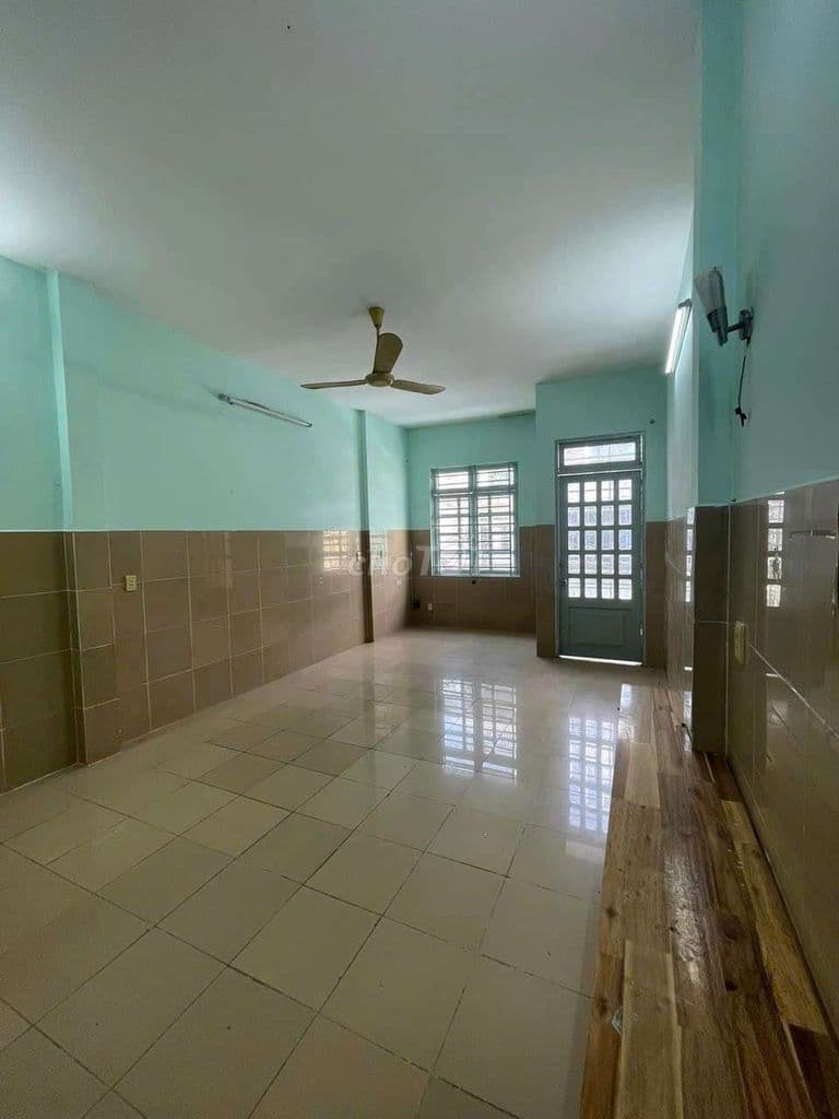 Nhà cư xá D 2 mặt tiền 4x17.5 3 tấm - Ảnh 2