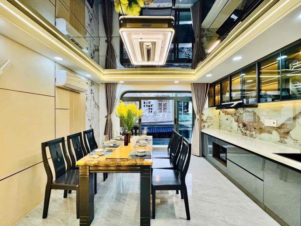 🏡5 Tầng - Ngay Ngã 4 Bốn Xã - DT 4 x 15m - Giá 7,2 Tỷ - Hẻm Thông OTO - Ảnh 2