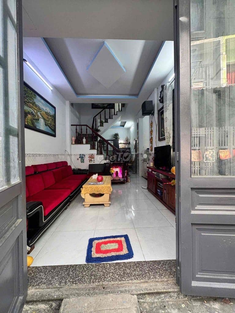 BÁN NHÀ GẦN CHỢ THỚI TỨ. SỔ HÔNG RIÊNG