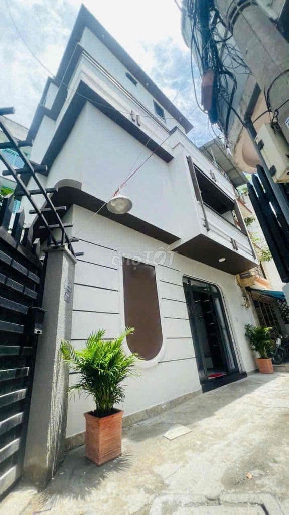 BÁN NHÀ HẺM 3M SÁT MẶT TIỀN HOÀ HẢO Q10. GIÁ: 6.5 TỶ TL