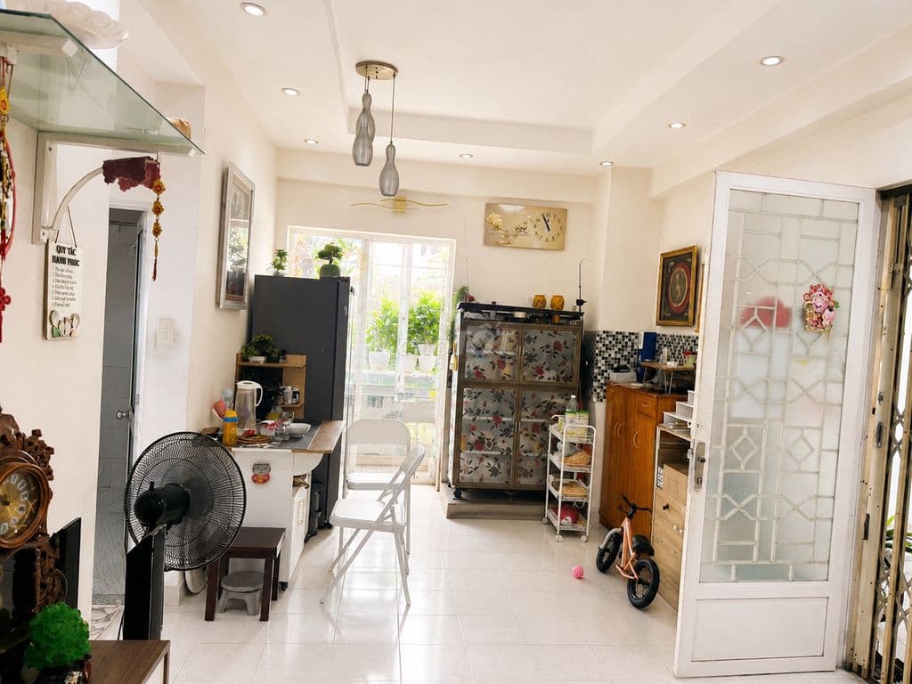 Bán Gấp Căn hộ - Ảnh 2