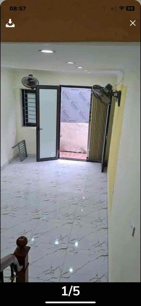 Tầm 2 tỷ có nhà Định Công-oto 30m-Gần phố-28m*3T;3ngủ