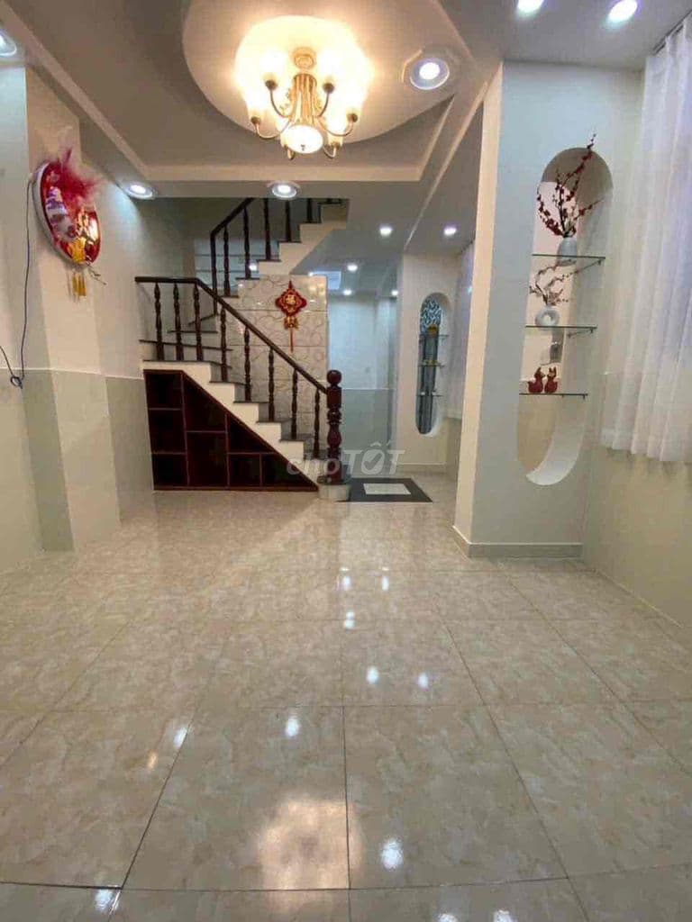 Nhà 3tầng cầu Nguyễn văn cừ Giá5ty600 - Ảnh 2