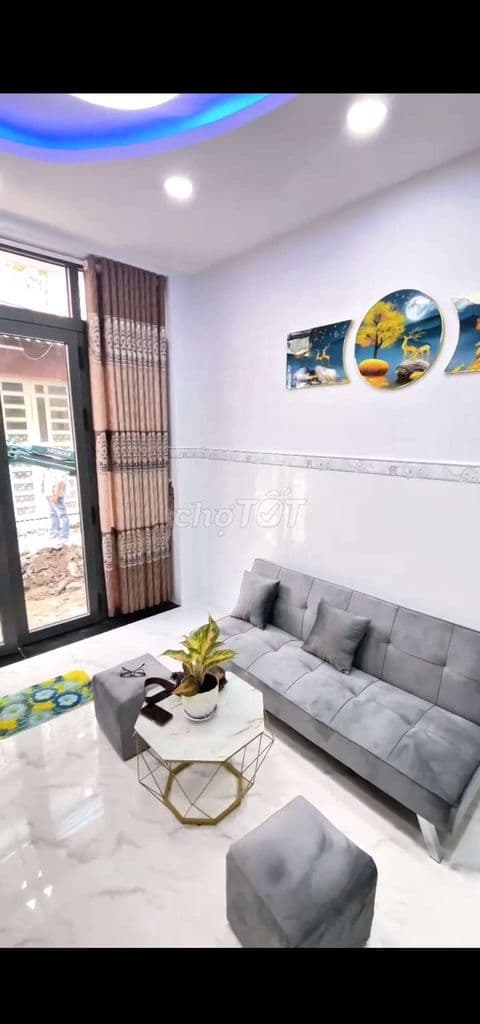 Cho thuê.nhà đg.út tịch.p4.tân bình