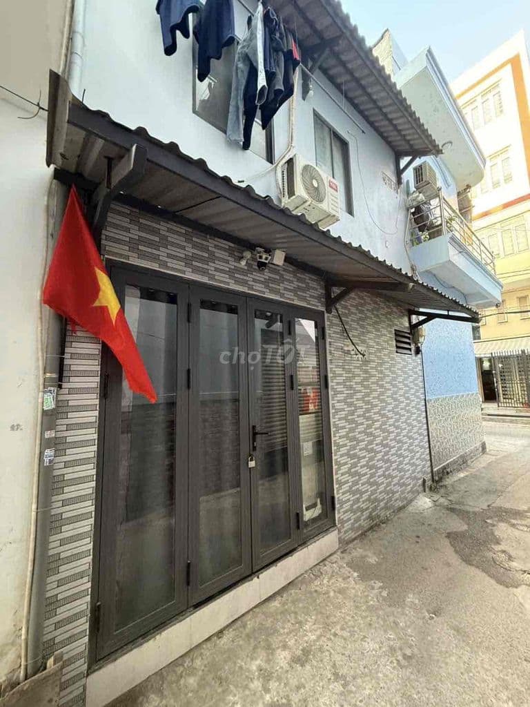 Nhà Rẻ 5,2 x 2,5m 1Lầu Đúc (1PN 2WC) Hẻm 3m. 1/ Hoàng Văn Hoè. Tân Phú