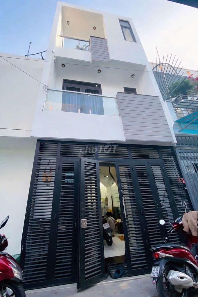 Nhà sổ hồng riêng gần chợ Lê Văn Quới, Bình Tân: 4mx8m 1 trệt 2 lầu