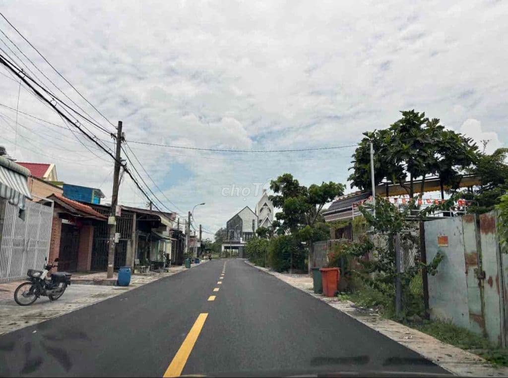 Gấp Chủ Ngộp Cần Bán Nhanh Đất Mặt Tiền Thị Trấn Củ Chi 225m2 650tr - Ảnh 2