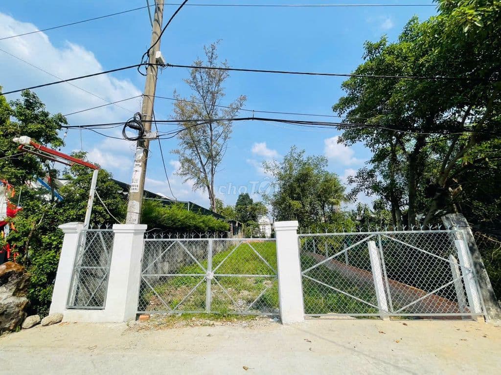 Gía thật ! Bán lô đất tại Thị trấn Củ Chi. 320m2, SHR, 630triệu BAO SỔ