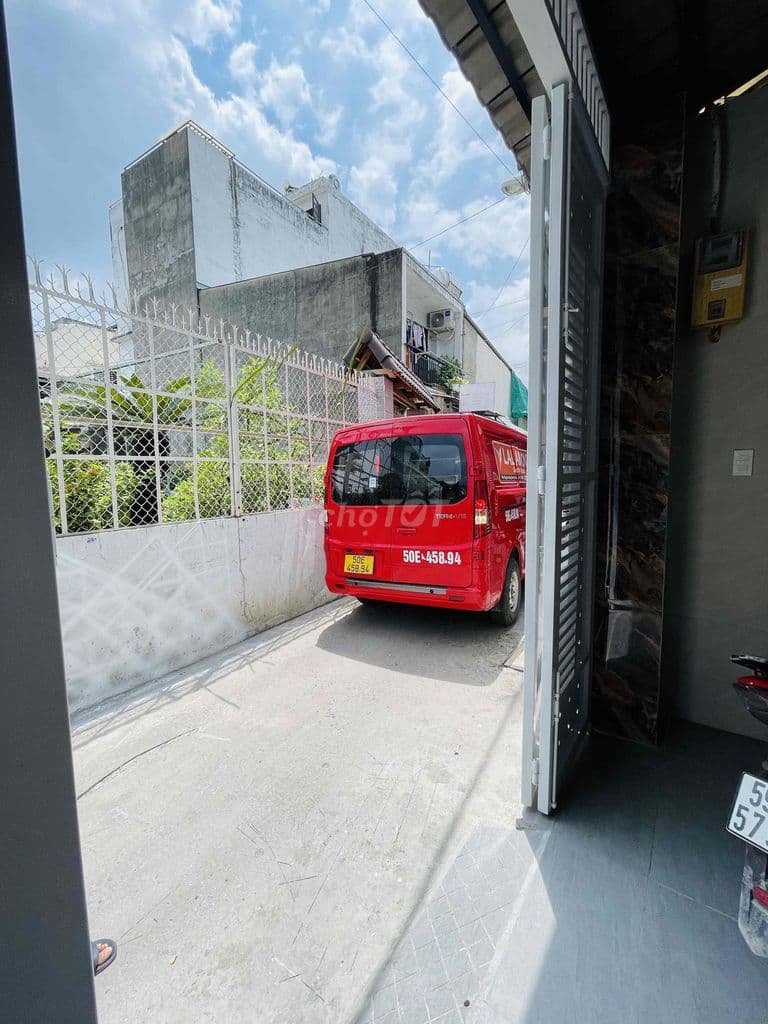 Nhà đường 49, Hiệp Bình Chánh, hẻm xe hơi 1/ thông, phòng ngủ ở trệt