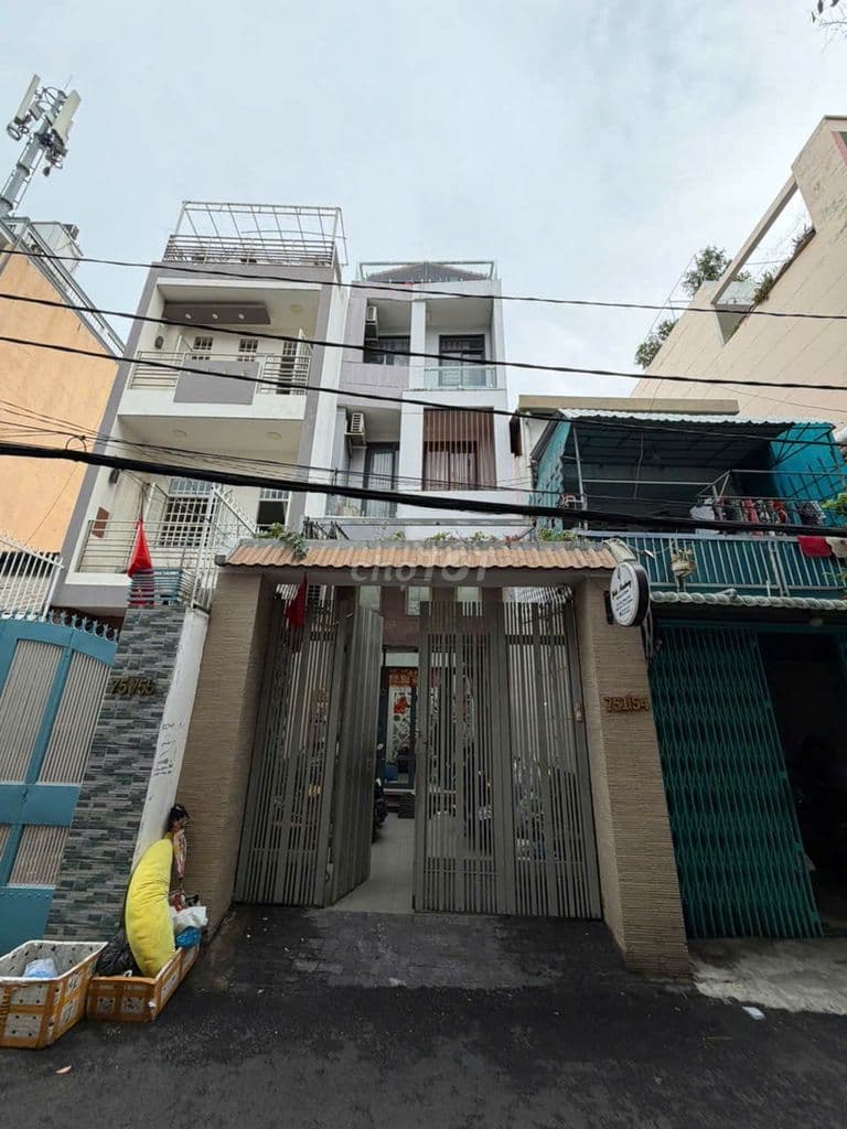 Chính chủ bán nhà sổ hồng 5PN4WC 3 Tầng trung tâm Q6, xe hơi vào được