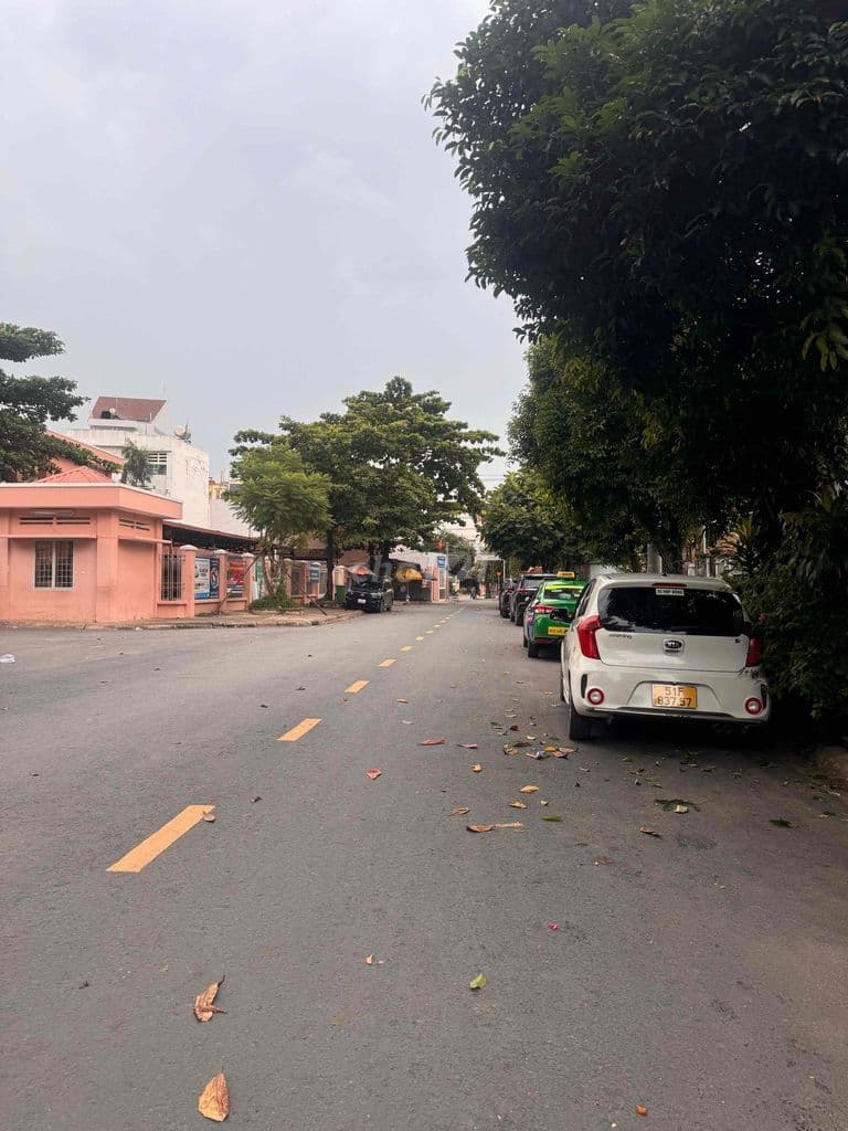 Lô đât 95m2, ngang 5m, ngay UBND Phú Hữu, hẻm xe hơi, chỉ 3.9 tỷ - Ảnh 3