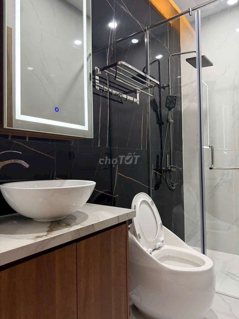 Bán Nhà 4x16 đúc 2 lầu ngay Siêu Thị AEON Tân Phú