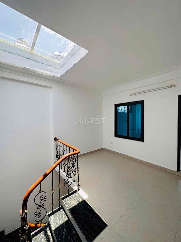 Ô tô đỗ phố Lò Đúc 34m2 x5T giá 7.4 tỷ nhà đẹp 2 thoáng thông vòng qu - Ảnh 2