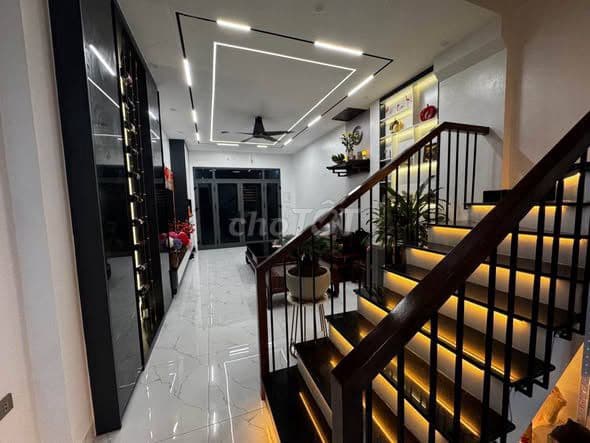 bán nhà đẹp Mai Lâm Đông Anh tặng nội thất