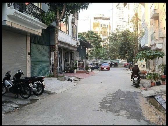 Giảm sâu chỉ trên 14 tỷ lô đất Vạn Phúc mặt tiền 4,58m, vỉ hè 2m