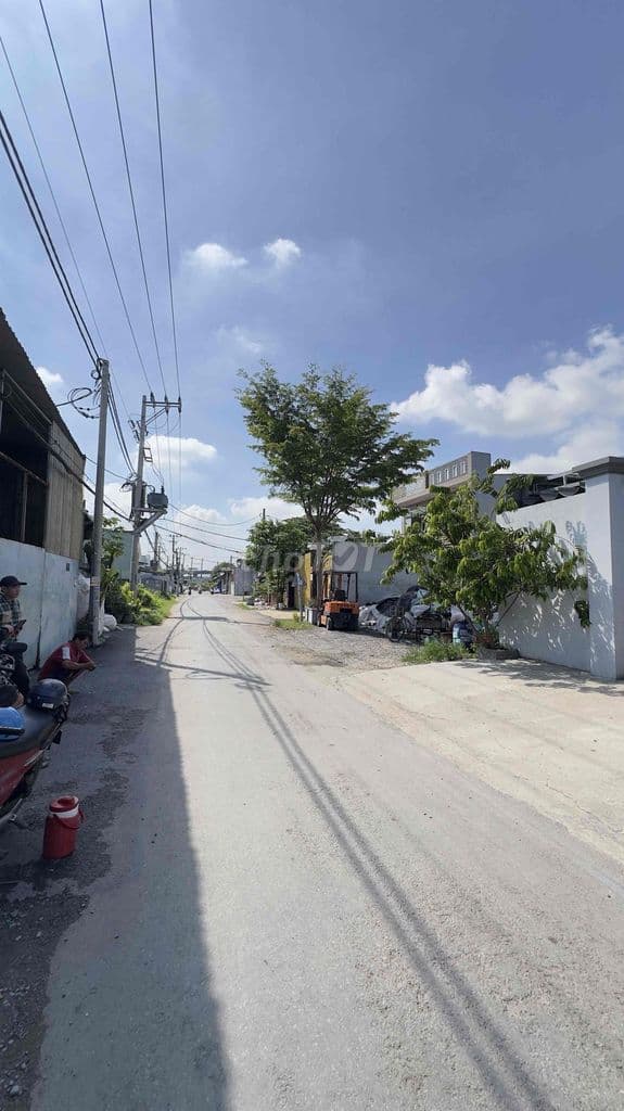 Bán gấp nhà mặt tiền - Ảnh 2