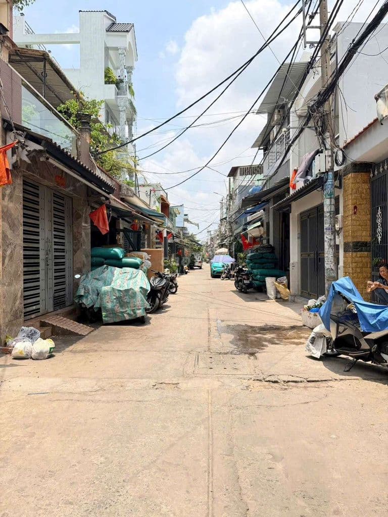 NHÀ HẺM RỘNG 8M - 4,1M X 20M - ĐƯỜNG LK 10-11 - CHỈ 6 TỶ 750TR