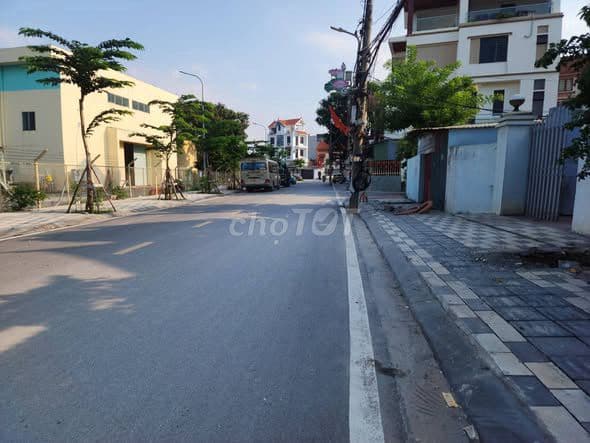 bán lô đất gần 60M Cổ Dương Tiên Dương giá nhỉnh 4 tỷ