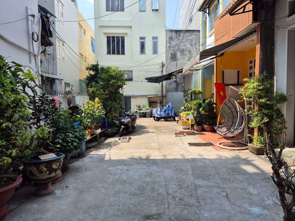 Bán nhà 4x19m Gác lửng sát bên Trường Đại Học Công Thương TPHCM - Ảnh 2