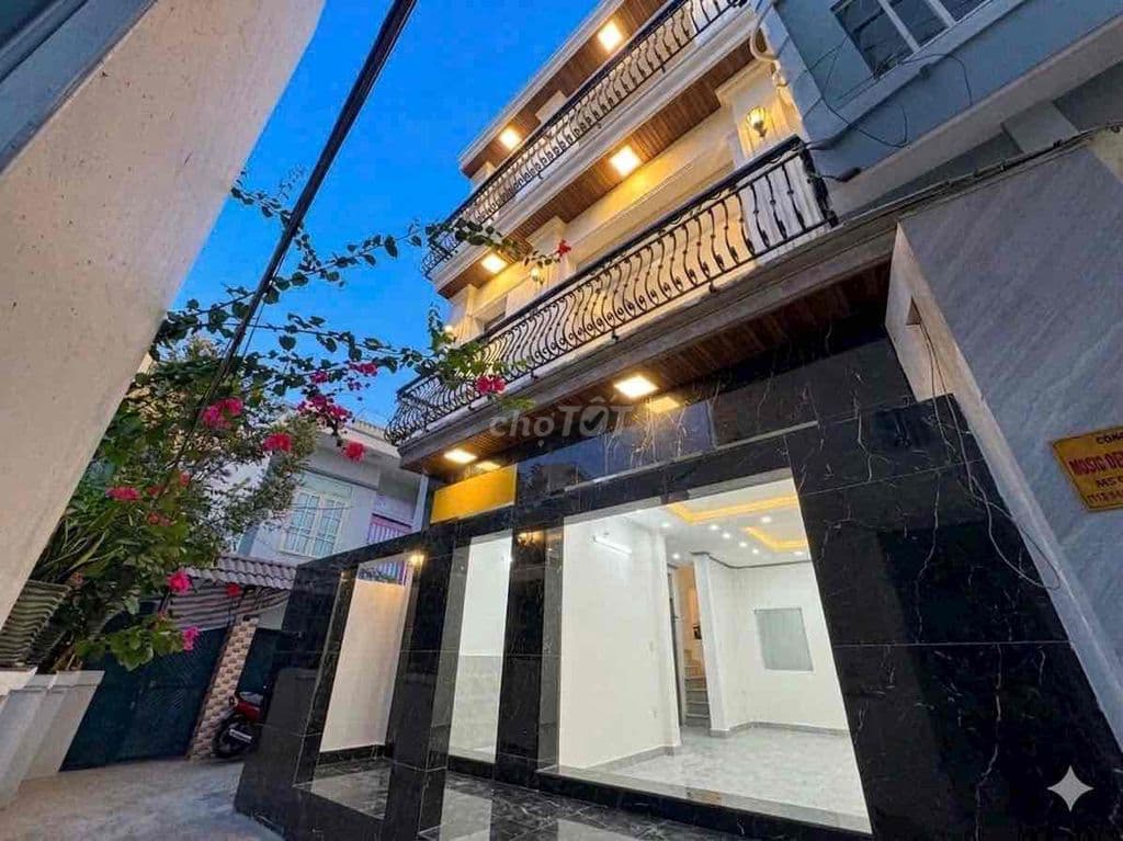 BIỆT THỰ MINI HUỲNH TẤN PHÁT Q7 NỘI THẤT CAO CẤP GIÁ CHỈ 8,8 tỷ