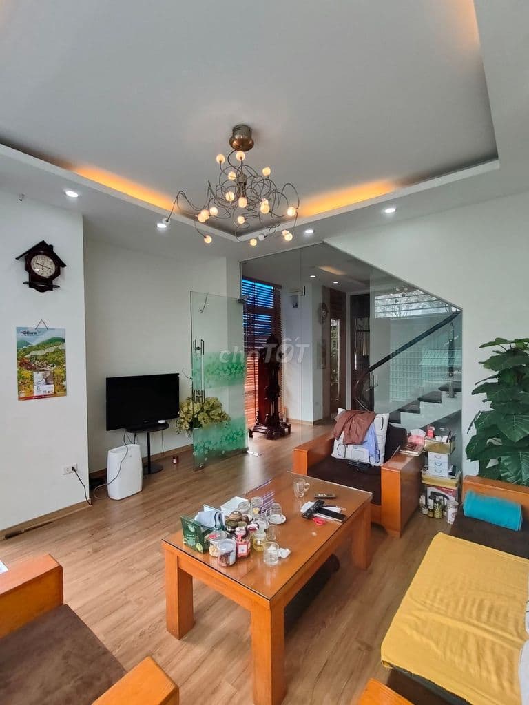 PHÂN LÔ Ô TÔ Trần Quốc Hoàn sát phố 50m, 5 tầng 6PN giá thấp chỉ 19+tỷ - Ảnh 2