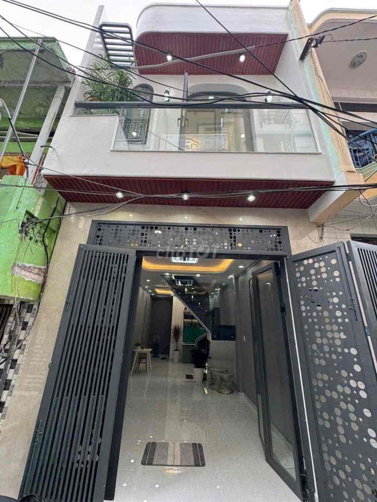 Nhà mới hiện đại. Khu ẩm thực Q6. Hẻm dân trí cao an ninh yên tĩnh