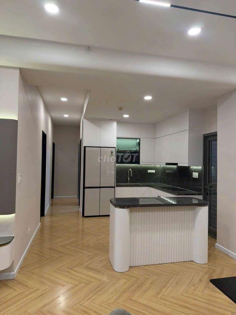 BÁN GẤP CĂN HỘ DOCKLAND QUẬN 7, DT 125M², 3PN NỘI THẤT MỚI. GIÁ 8.3 TỶ - Ảnh 3