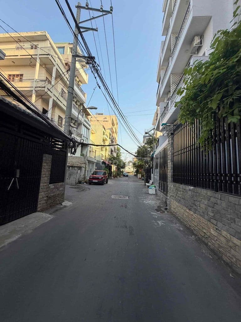 Bán nhà 1/ Dương quảng Hàm 5.2x20 giá 11.9 tỷ - Ảnh 2