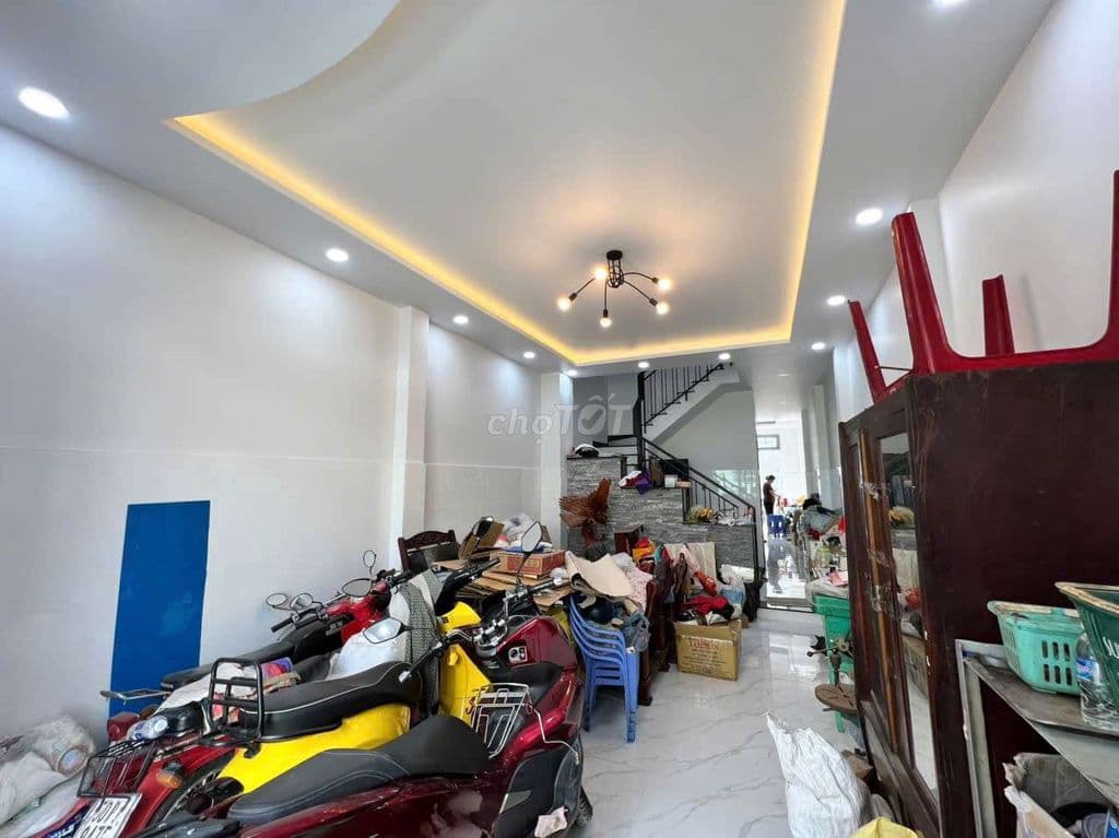 Nhà mới xây cần bán gấp - Ảnh 2