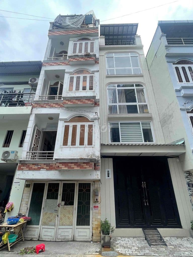 Nhà Mặt tiền đường số - Ngay Lý Phục Man - Nguyễn Văn Linh Q7