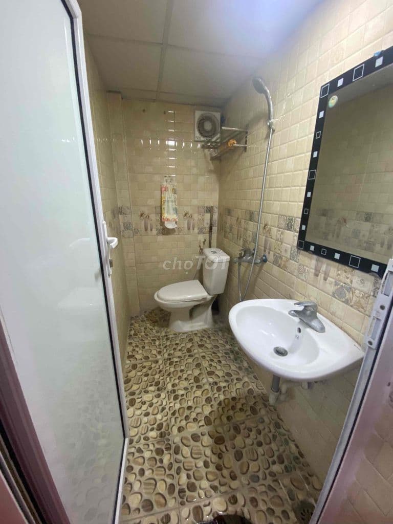CC bán 30m2 x 5 tầng full đồ, ngõ ô tô đỗ cửa , nhà dân xây - Ảnh 3