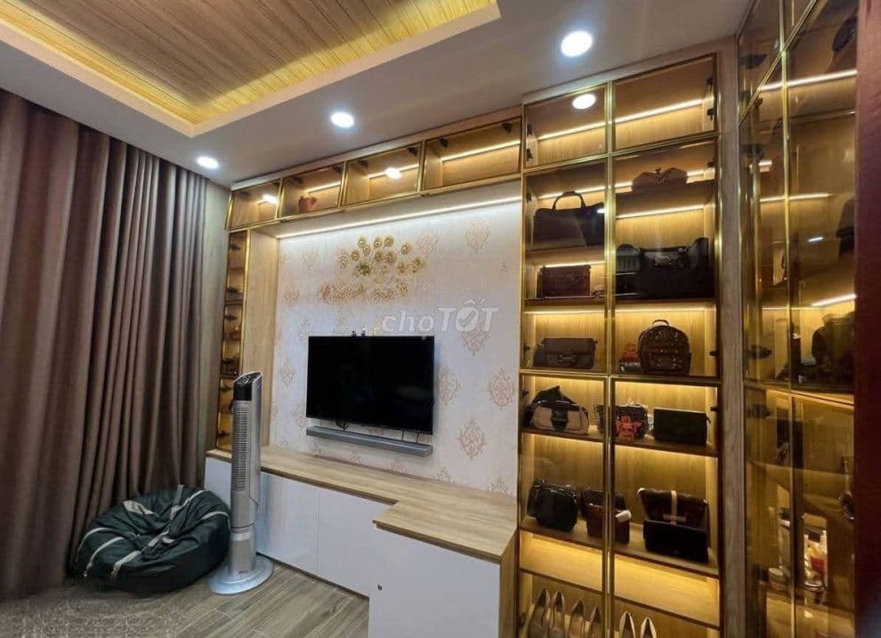 Nhà phố 4 tầng, 5PN, ngang 4.2m, hẻm 3.5m, Mễ Cốc Q8 sát Q6 - Ảnh 3