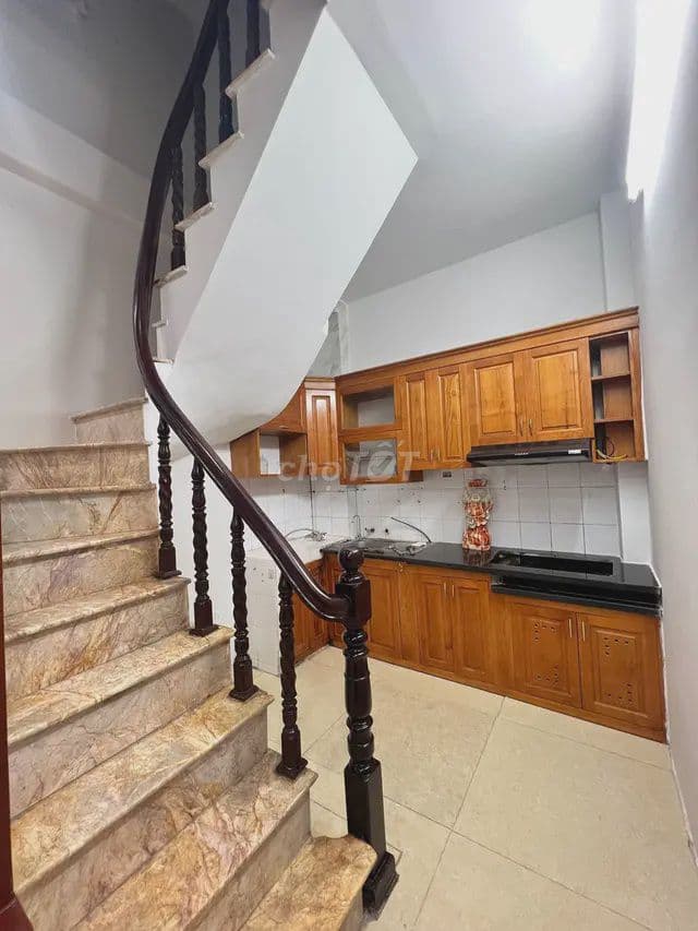 CHỈ 5.85 TỶ - NHÀ ĐẸP GIÁP BÁT - Ở LUÔN. - Ảnh 2