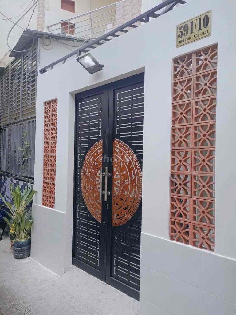 Nha chinh chu 3 Tầng Sổ hong rieng
