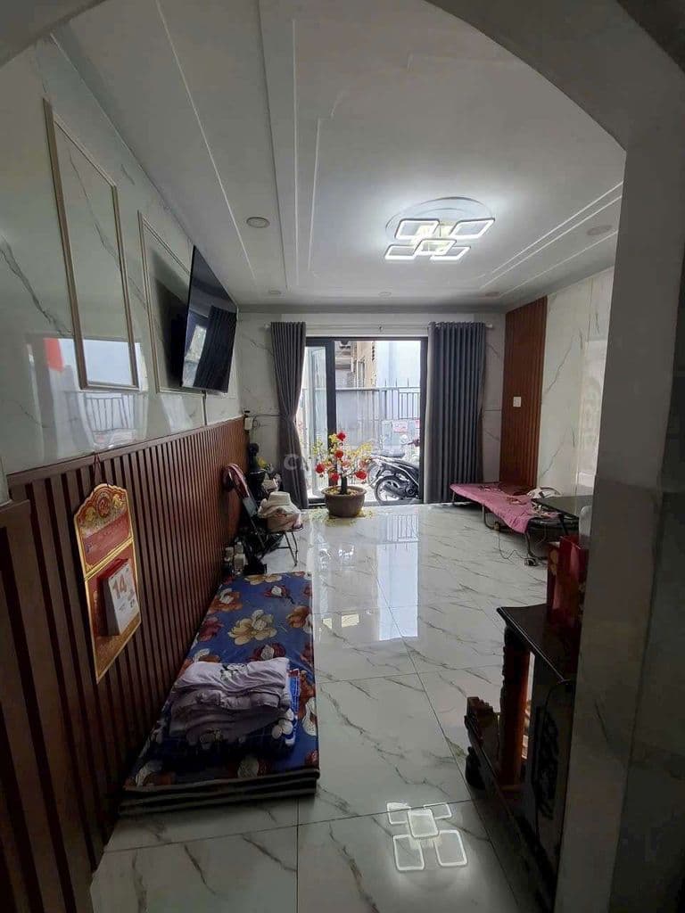 cần bán nhà gần chợ hiệp bình