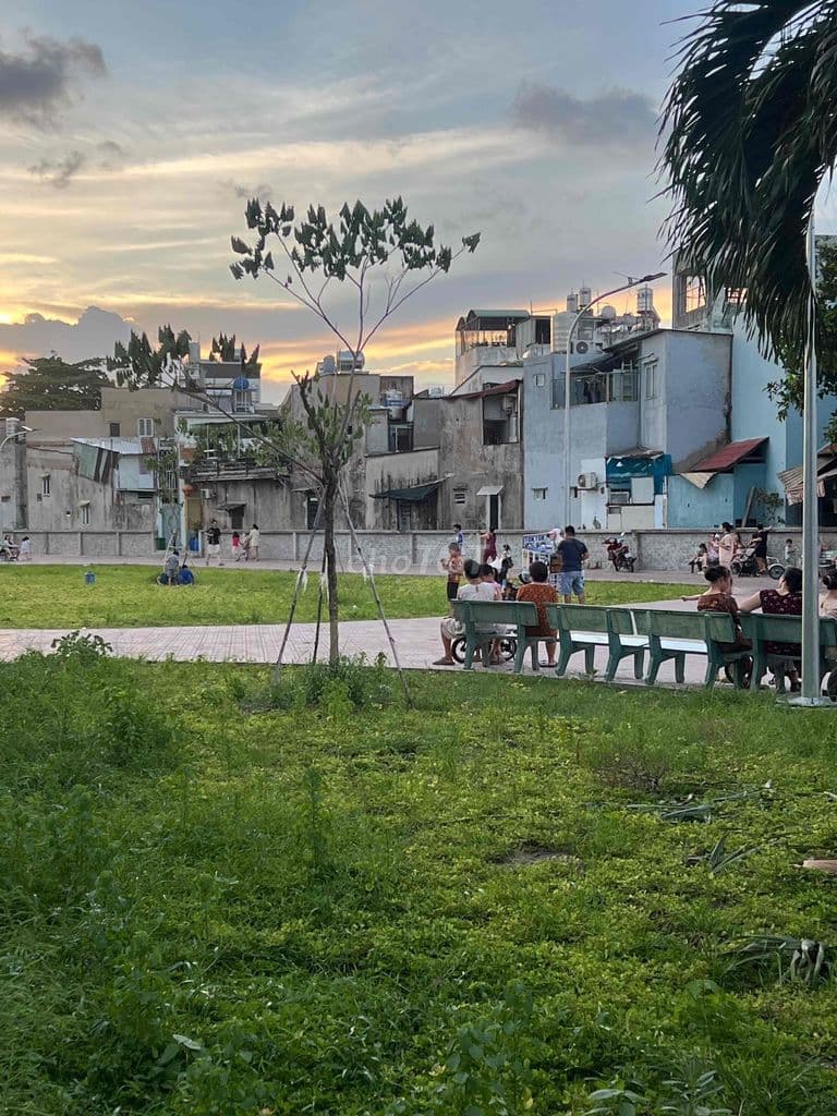 ‼️NHÀ BÁN 4️⃣3️⃣m2 SHR‼️, KẾ CÔNG VIÊN ( Q12 , Hiệp Thành )