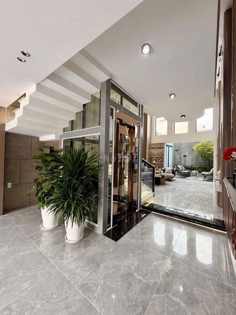 CẦN BÁN GẤP NHÀ.PTTN ĐưỜNG PHAN VĂN HỜN. DT 4,8 X 24 .1 trệt 4Lầu - Ảnh 3