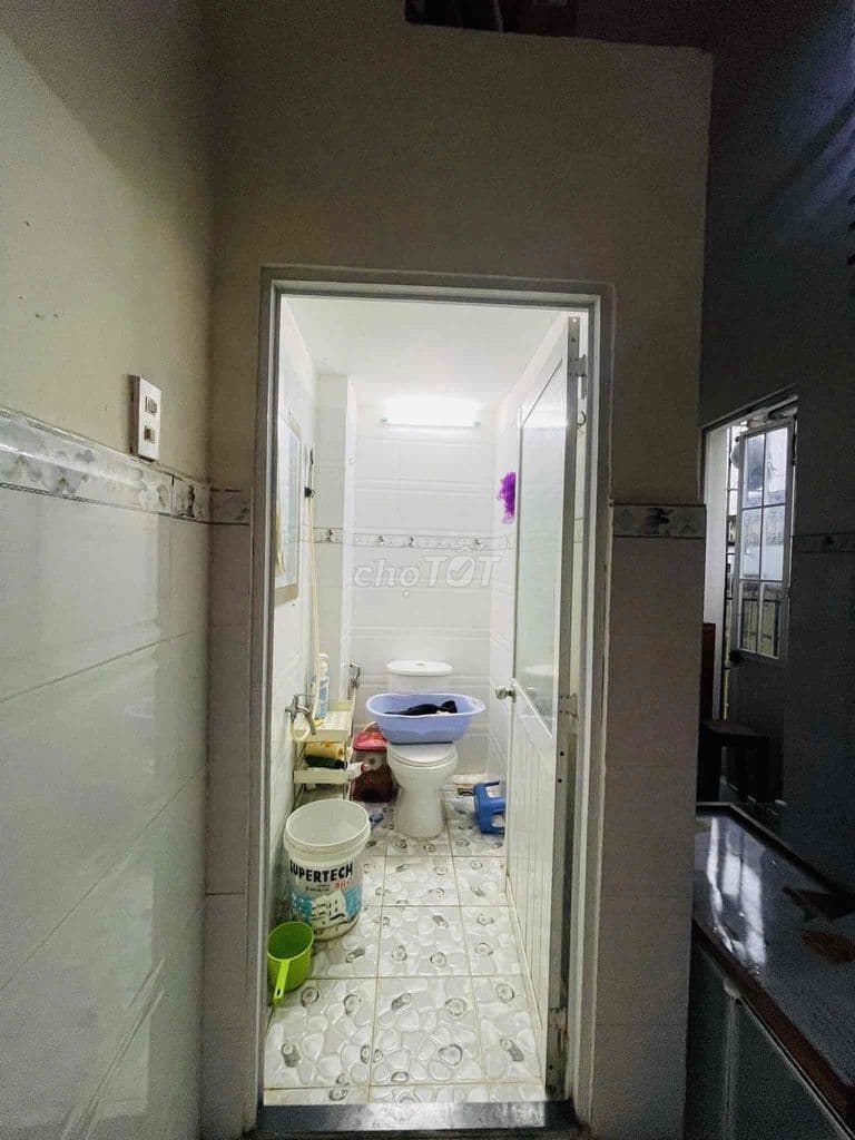 🔴SÁT Q1 KHU DÂN CƯ KHÔNG QUY HOẠCH VỊ TRÍ ĐẸP LÔ NHÌ PHÍA SAU MT - Ảnh 2